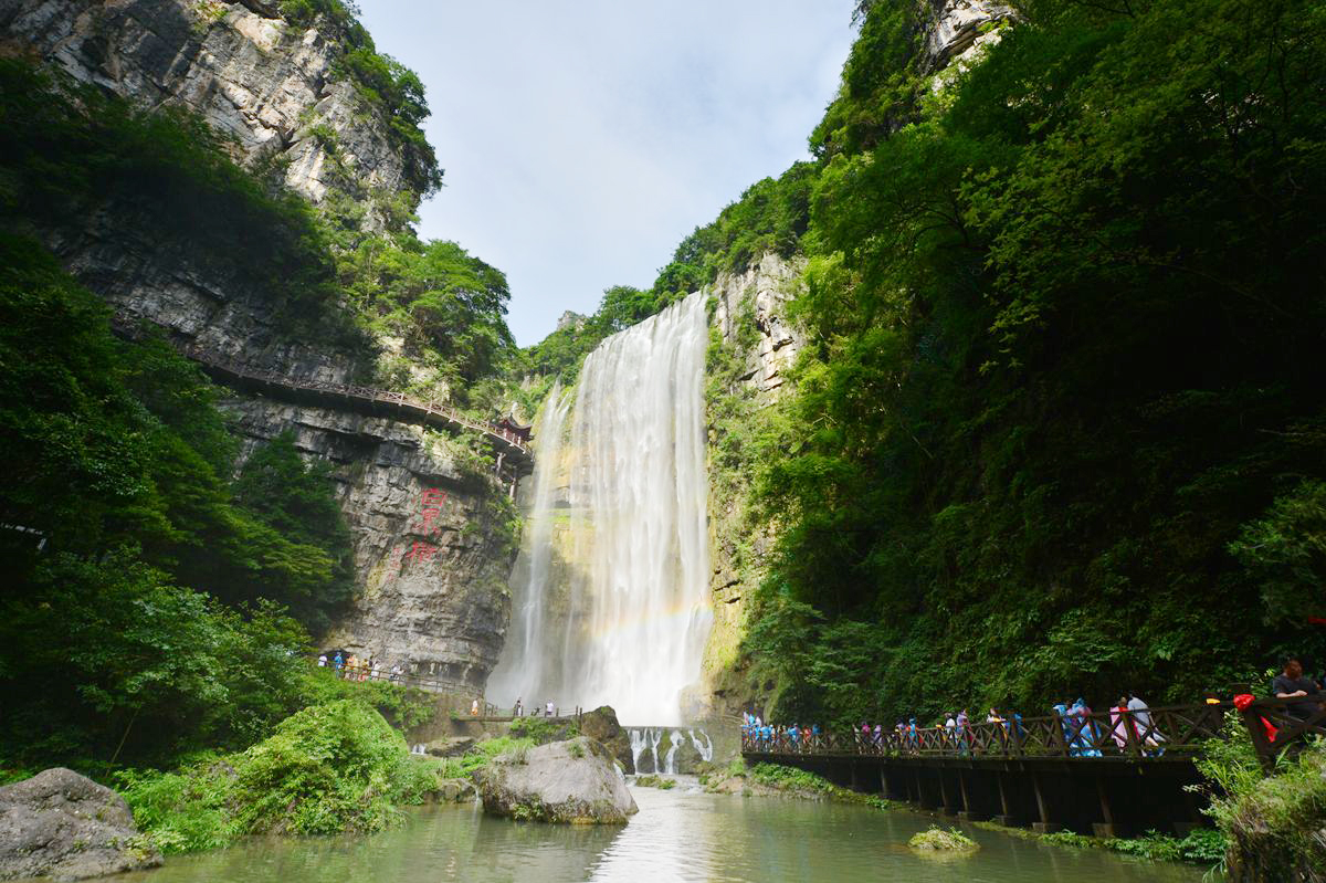 湖北第一、全國(guó)第四的三峽大瀑布